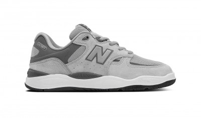 Gaya Klasik New Balance 1010 Grey Day thumbnail